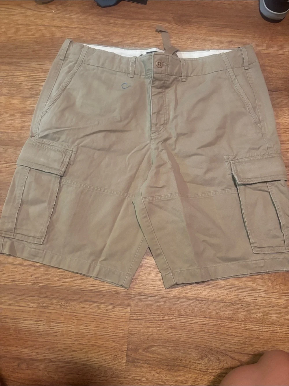 Abercrombie & Fitch Men's Cargo Shorts in Khaki Tan